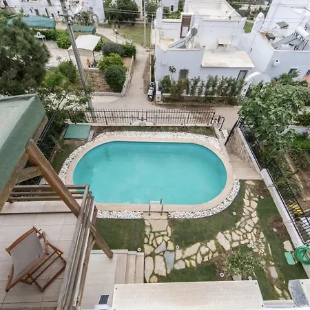 Summer Private With Garden And Private Pool, Within Walking Distance To The Sea In Gumusluk